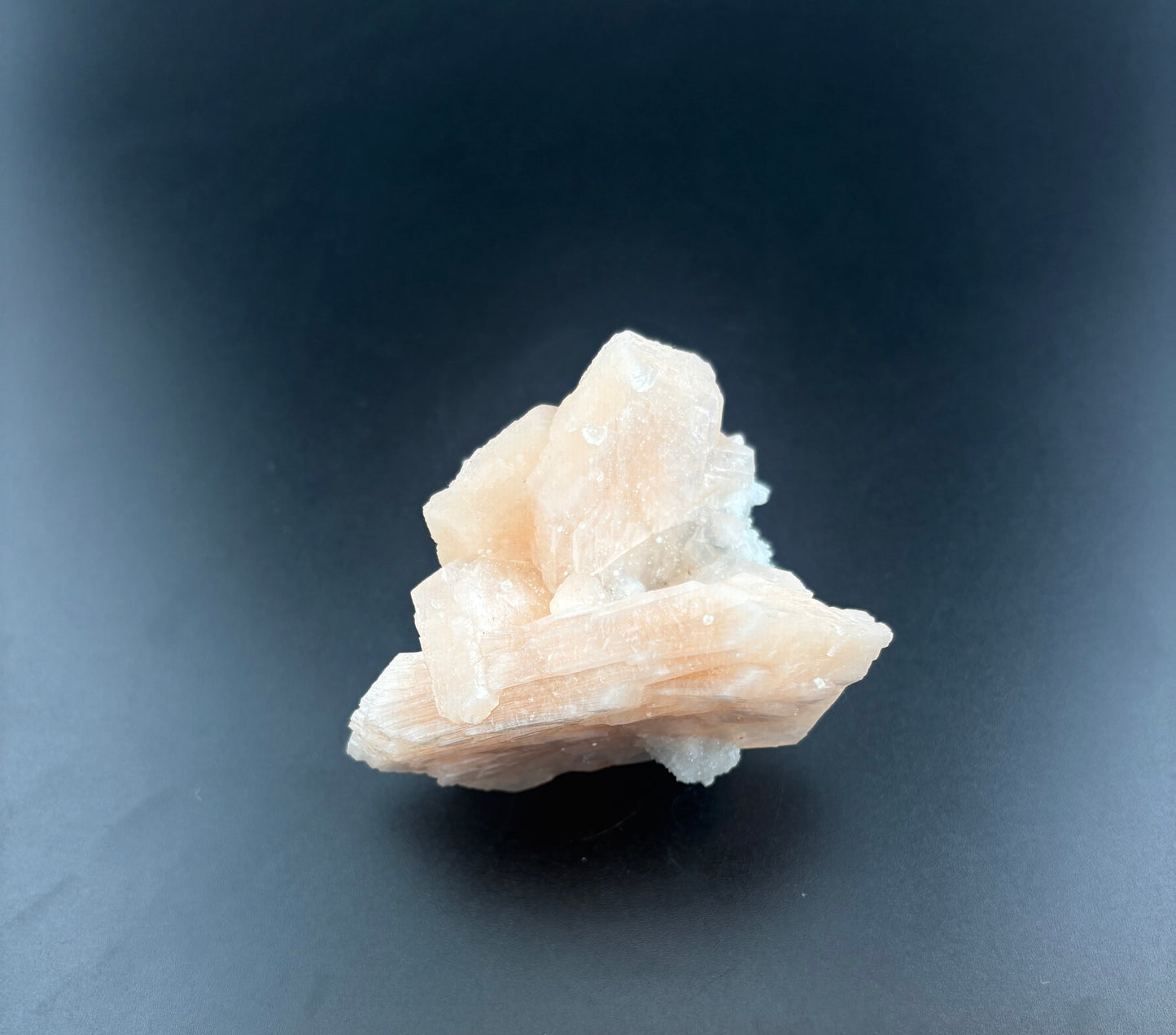 Stilbite, Chalcedony