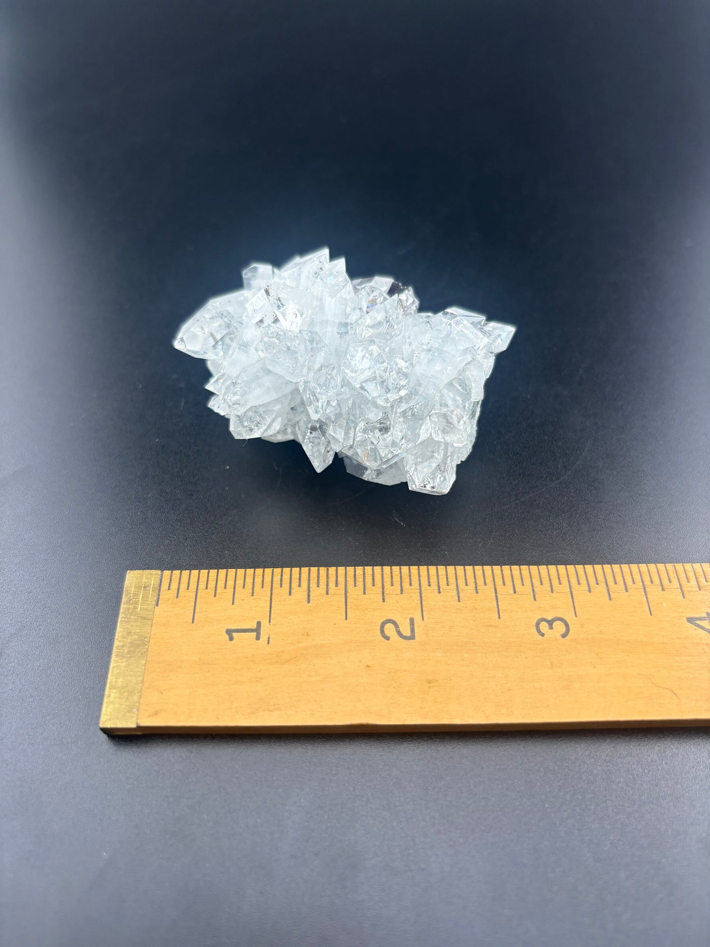 Apophyllite, Calcite
