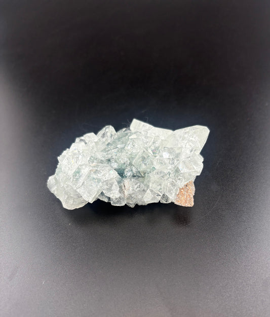 Apophyllite, Calcite